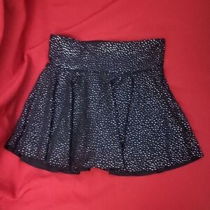 Girls XL Old Navy Black and White Patterned Skirt